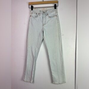 Levi’s Wedgie Straight Jeans